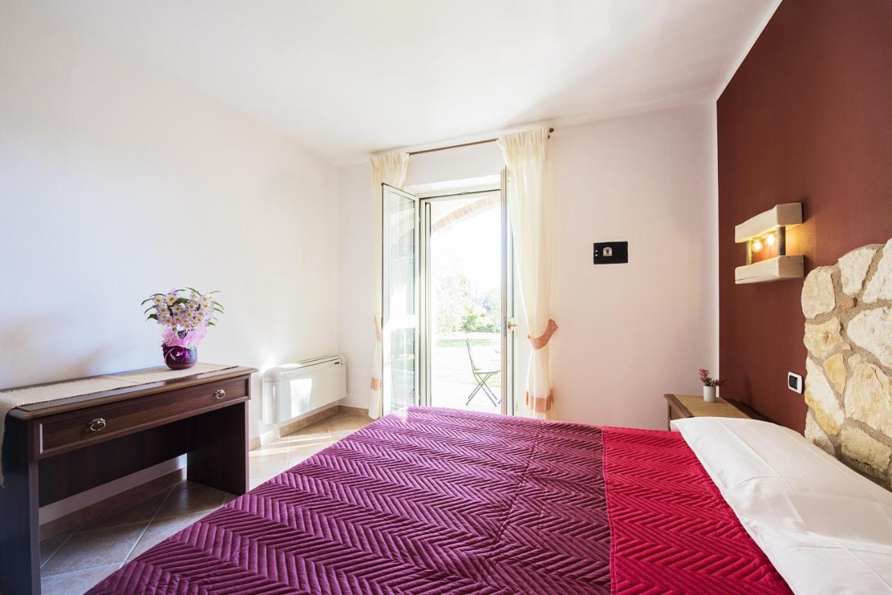 מרסיליאנה Agriturismo Il Fontanile מראה חיצוני תמונה