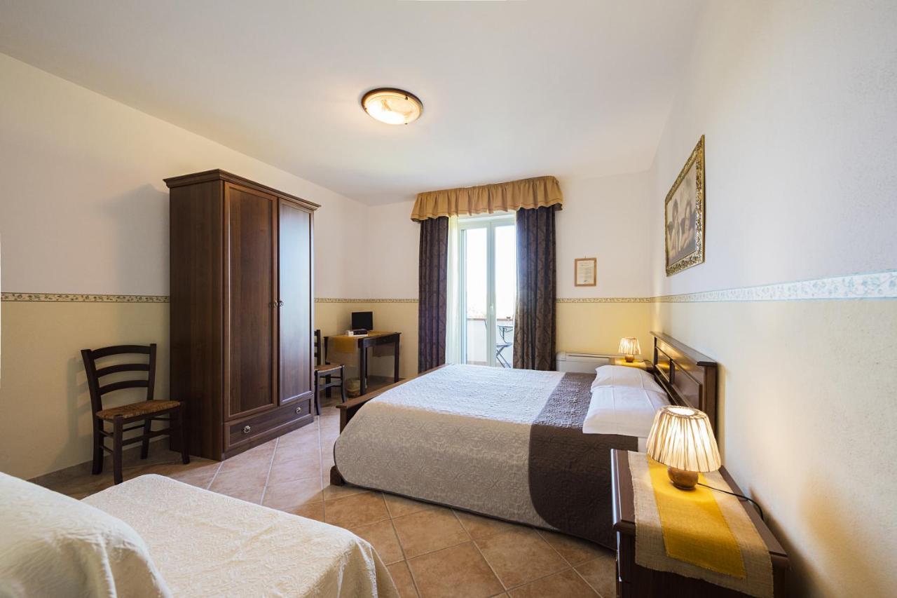 מרסיליאנה Agriturismo Il Fontanile מראה חיצוני תמונה